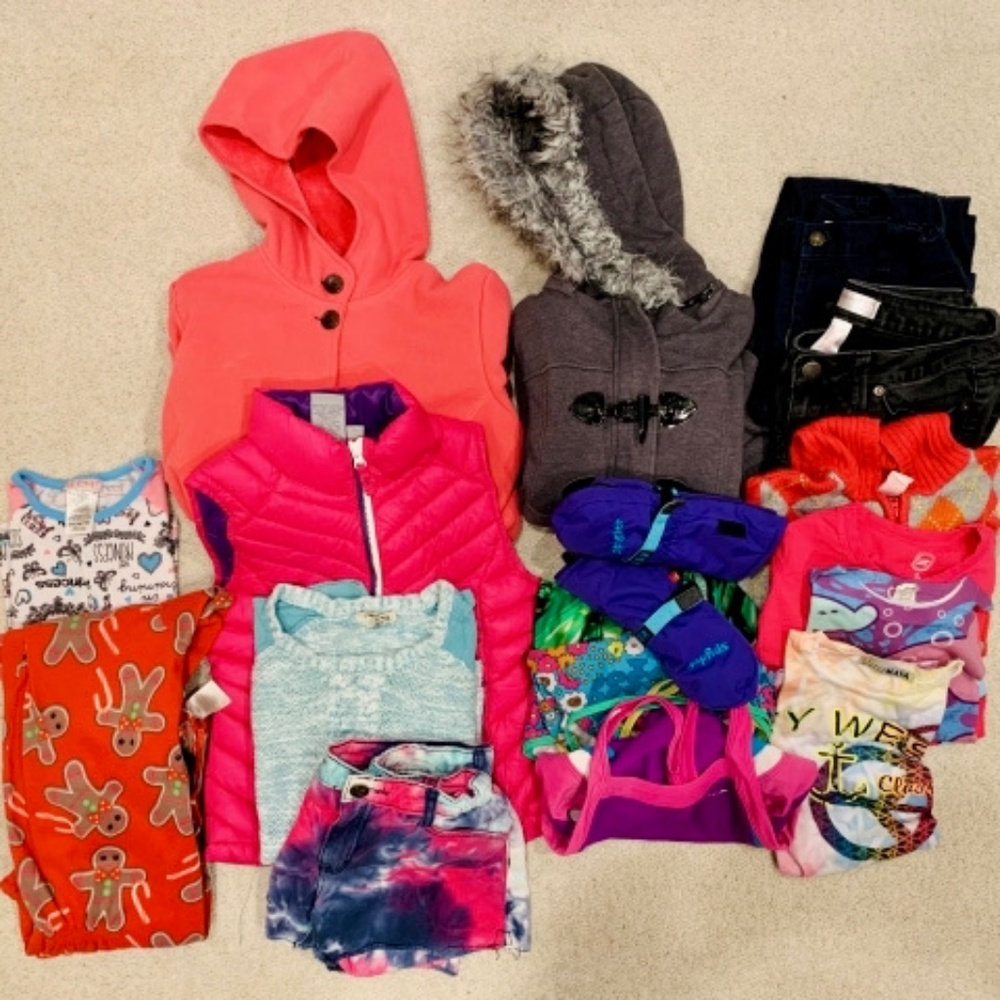 Girl's Clothing Bundle (K)